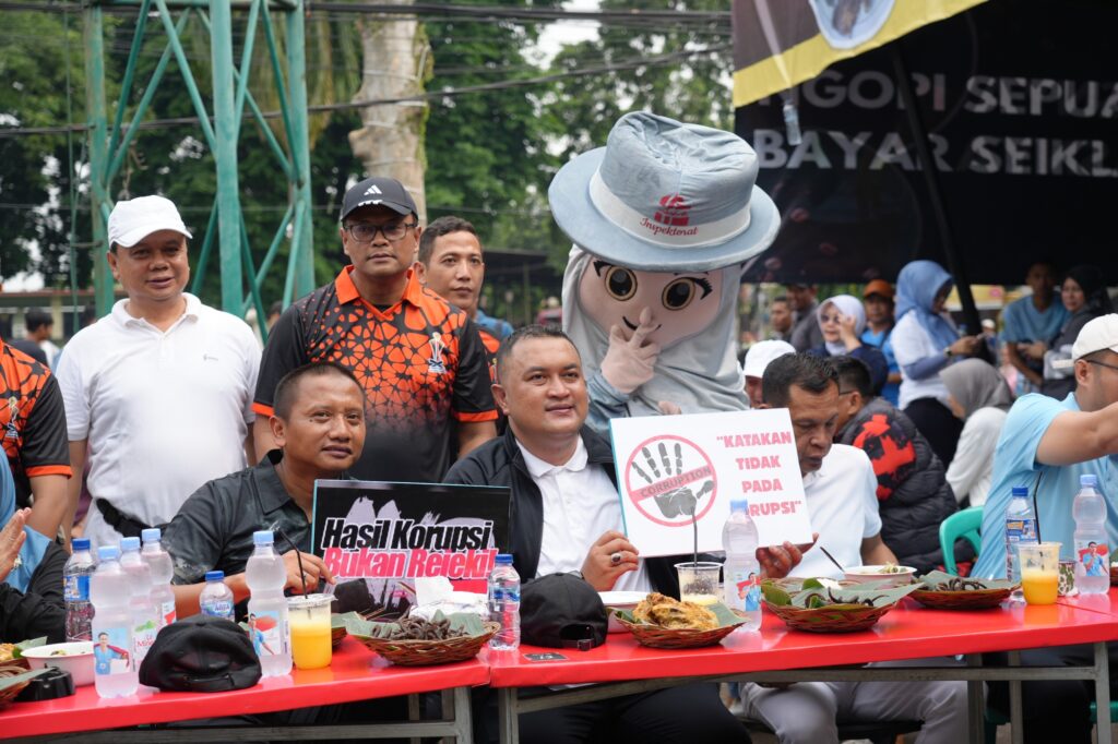 file-1763884235223-bc24b2da-1739-44bb-987a-1939d4ef0518