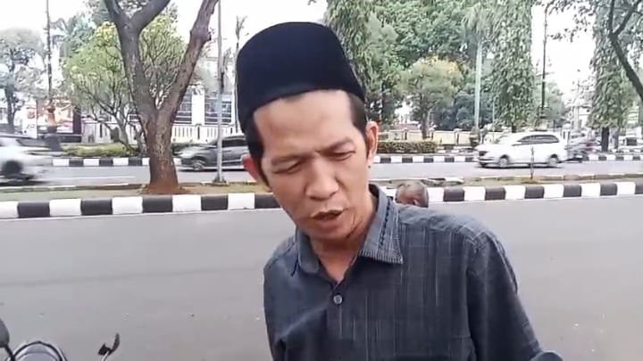 ay2